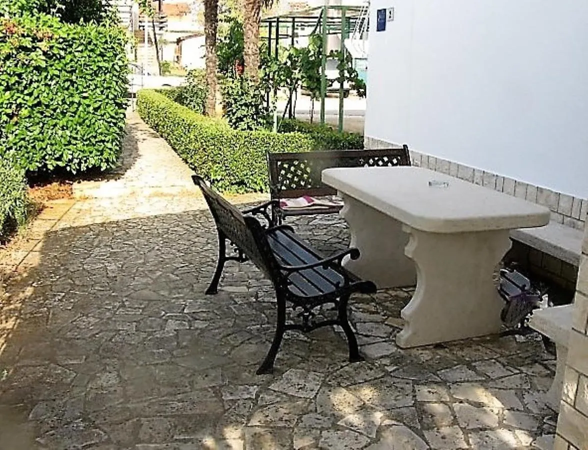 Apartment Villa Vienna Novigrad